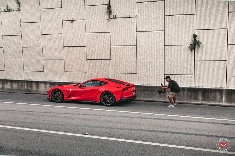  Ferrari 812 Superfast by Novitec Rosso on Vossen Wheels (EVO-4) 2020 года  (фото 29 из 40)